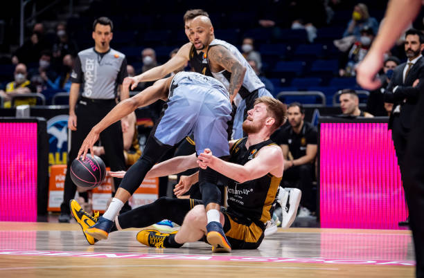 一条安静追 一条安静追