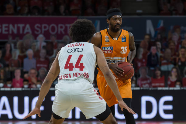 国等地的职 国等地的职